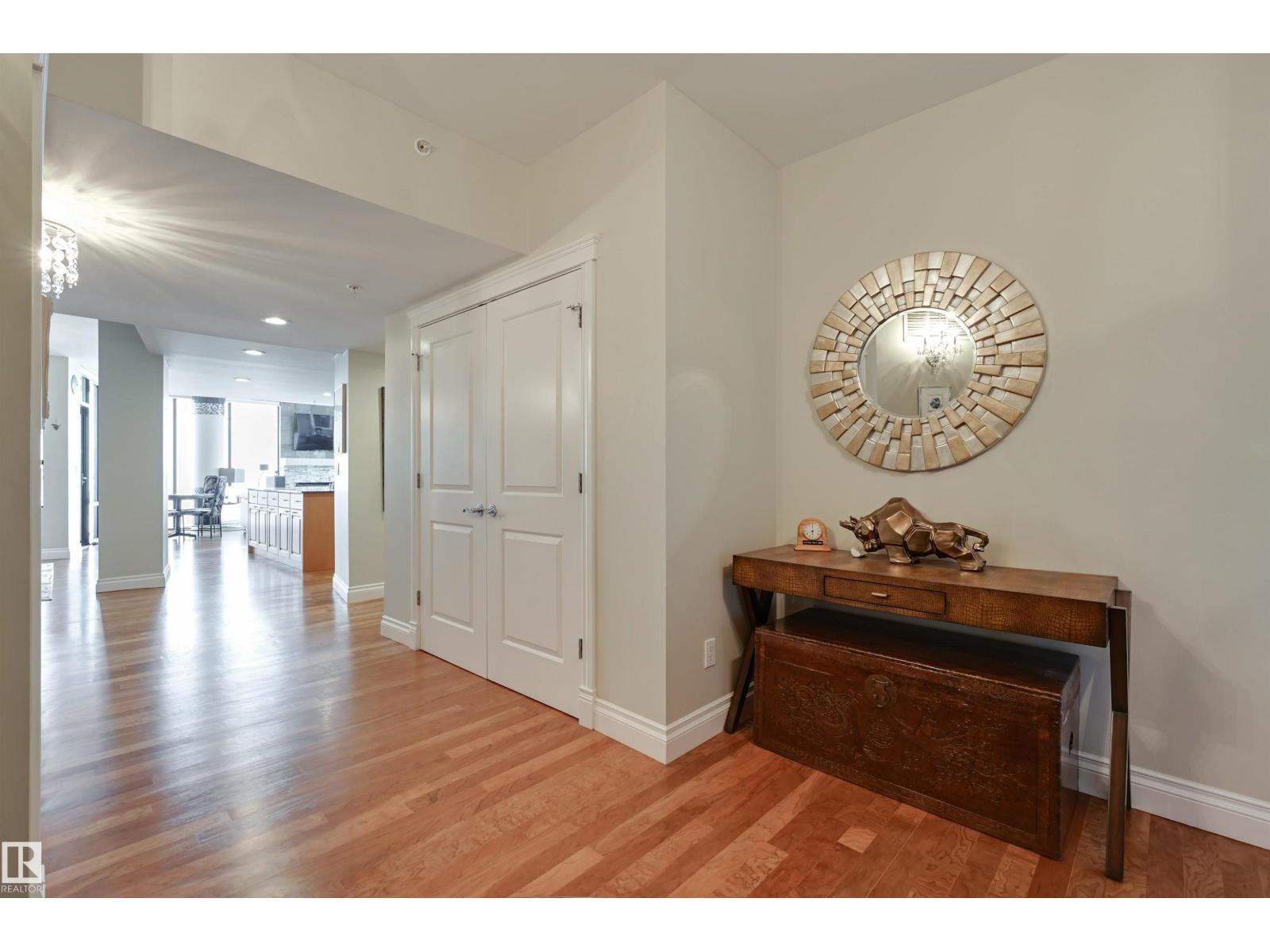 Photo 25 of 802 10028 119 St Nw, Edmonton AB