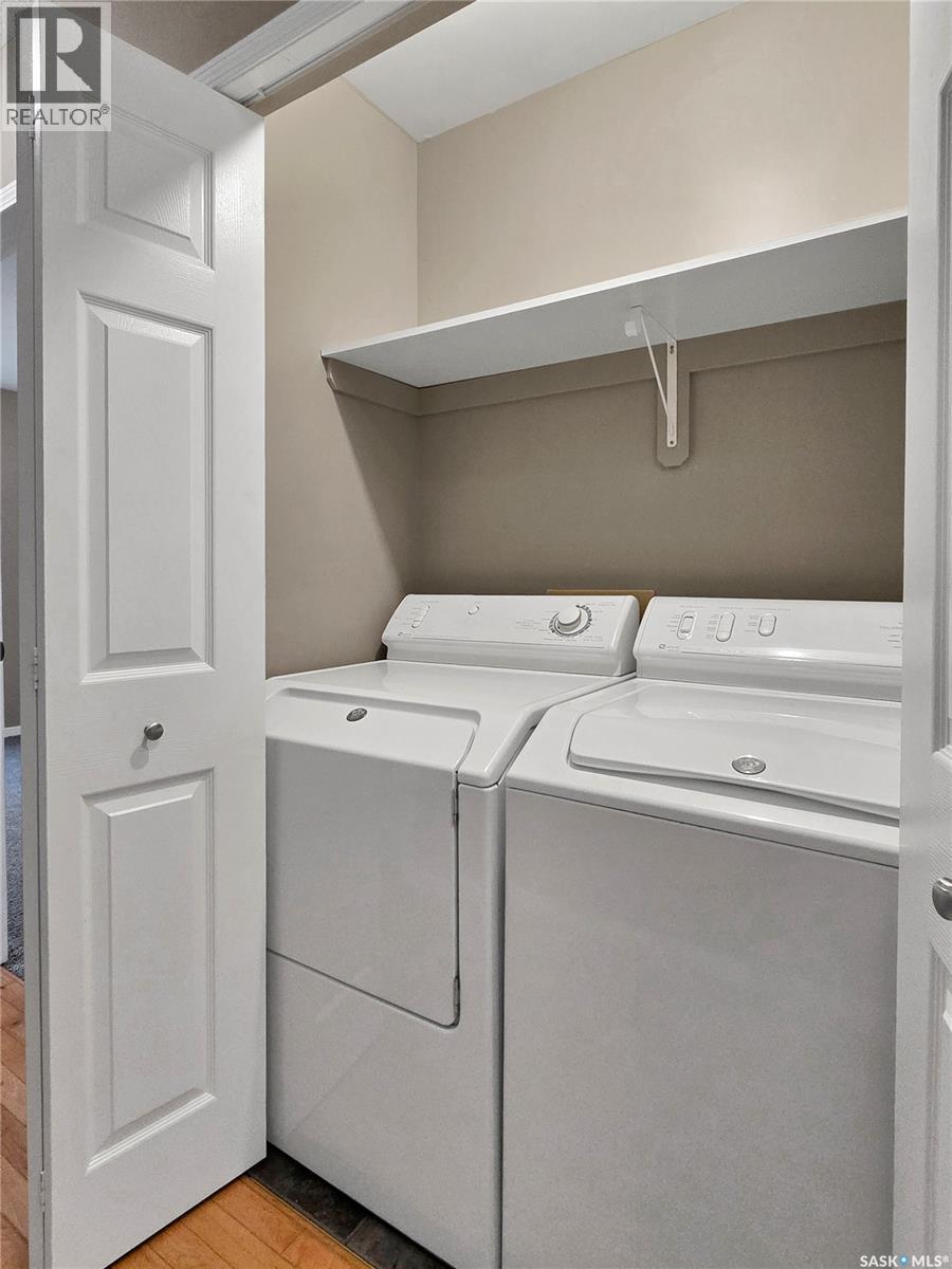Photo 18 of 302 Blackthorn Crescent, Saskatoon SK