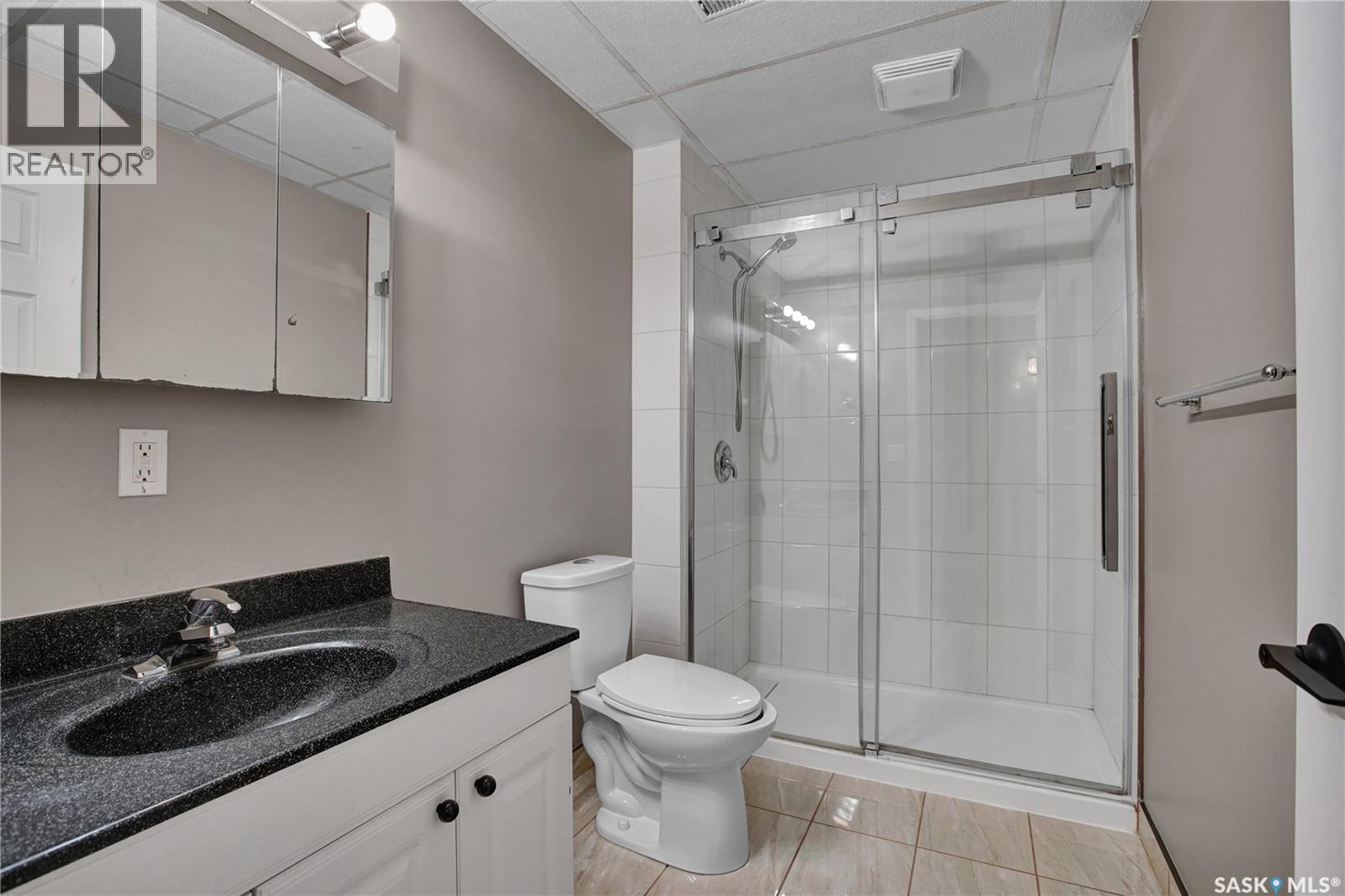 Photo 23 of 302 Blackthorn Crescent, Saskatoon SK