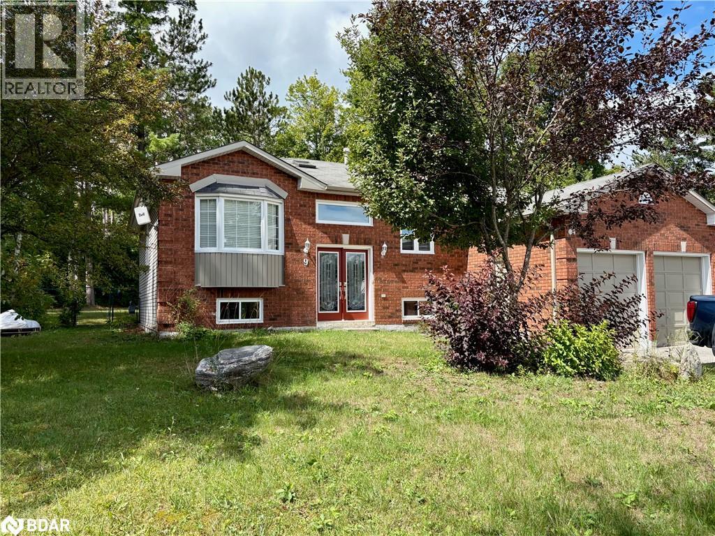 Photo 1 of 9 Birdie Court, Wasaga Beach ON