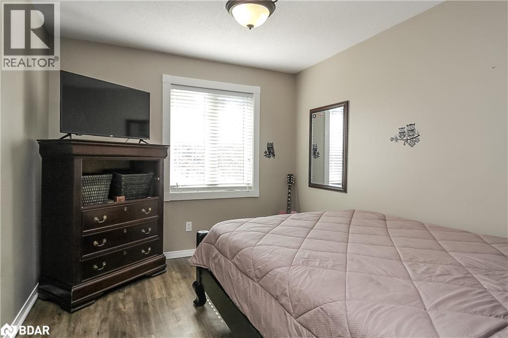 Photo 22 of 9 Birdie Court, Wasaga Beach ON
