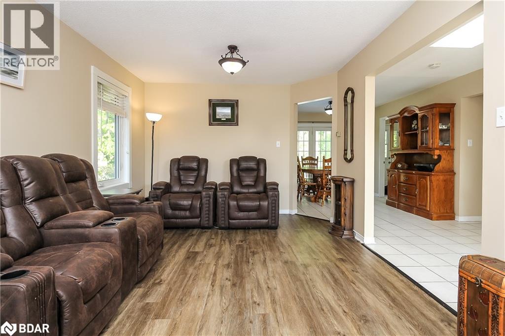Photo 7 of 9 Birdie Court, Wasaga Beach ON
