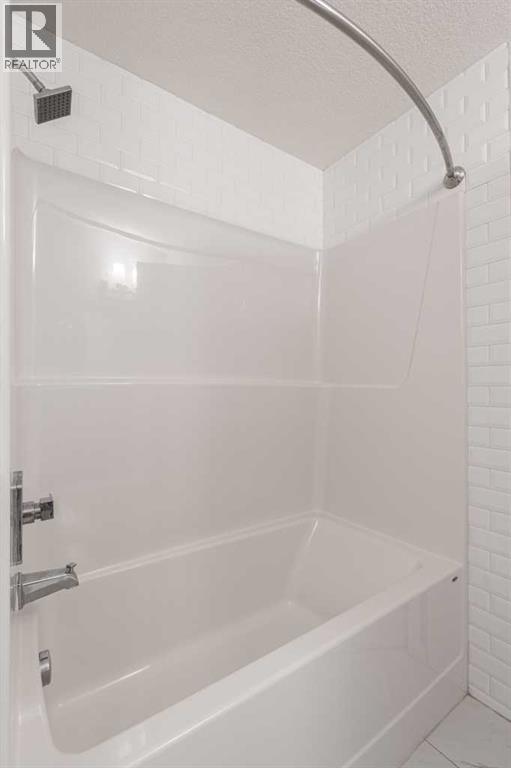 Photo 13 of 401 4350 Seton Drive Se, Calgary AB
