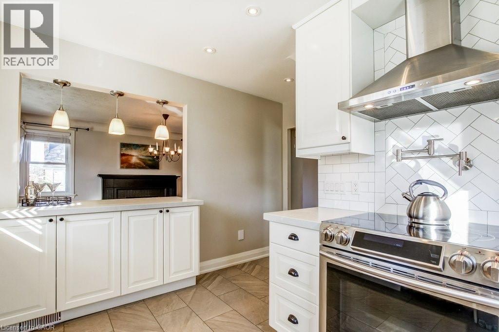 Photo 5 of 704 Central Avenue Unit R 1, Hamilton ON
