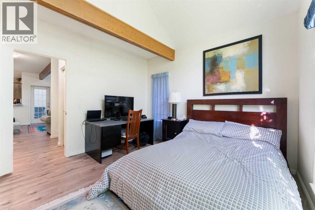 Photo 17 of 606 1997 Sirocco Drive Sw, Calgary AB