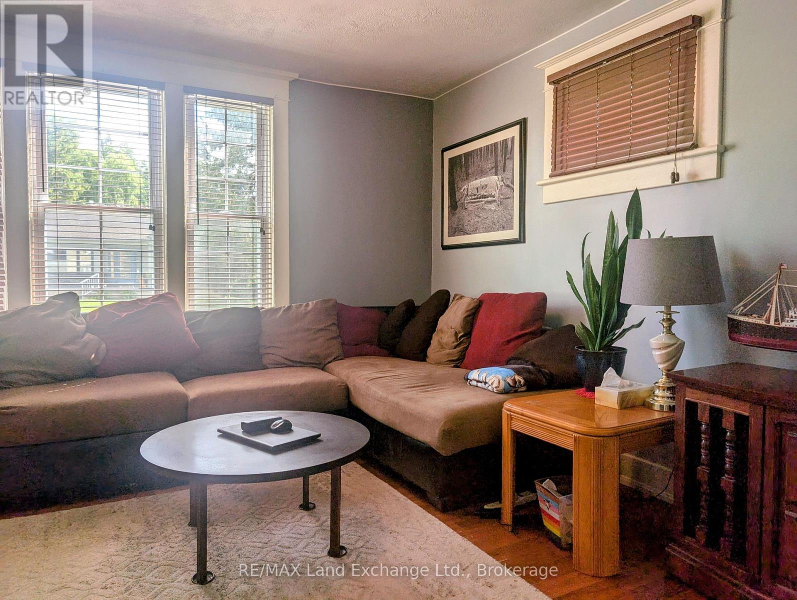4 ARCHY STREET - 8