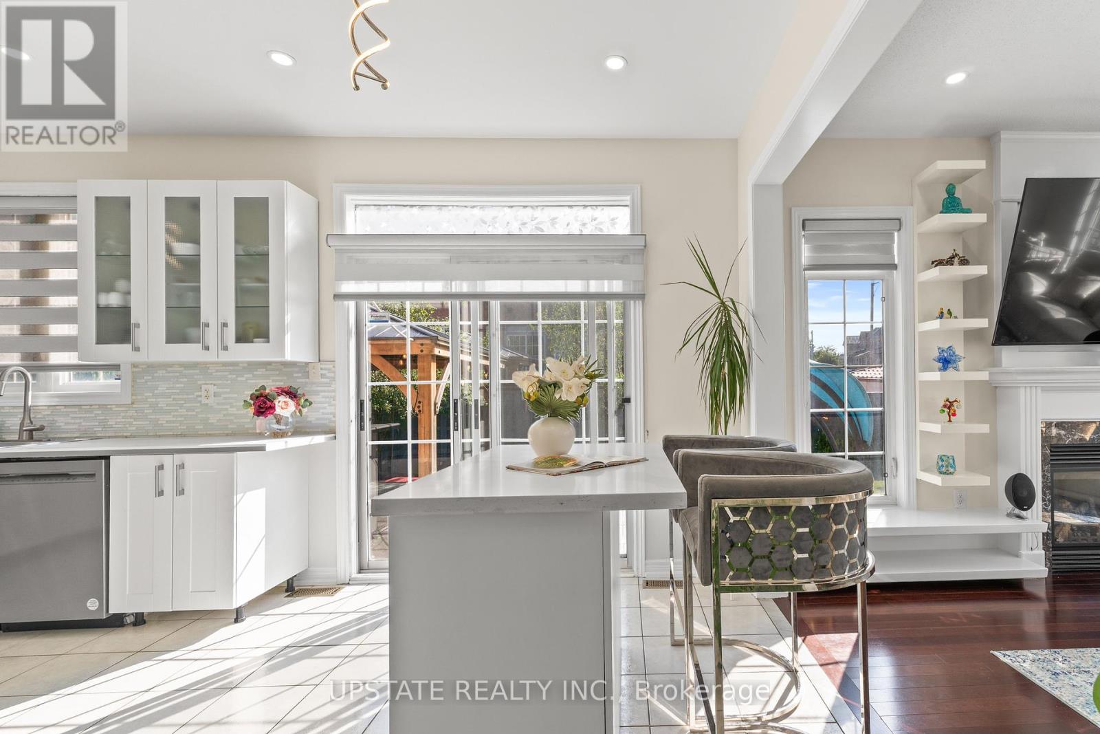 Photo 11 of 2 Severin Street, Brampton ON