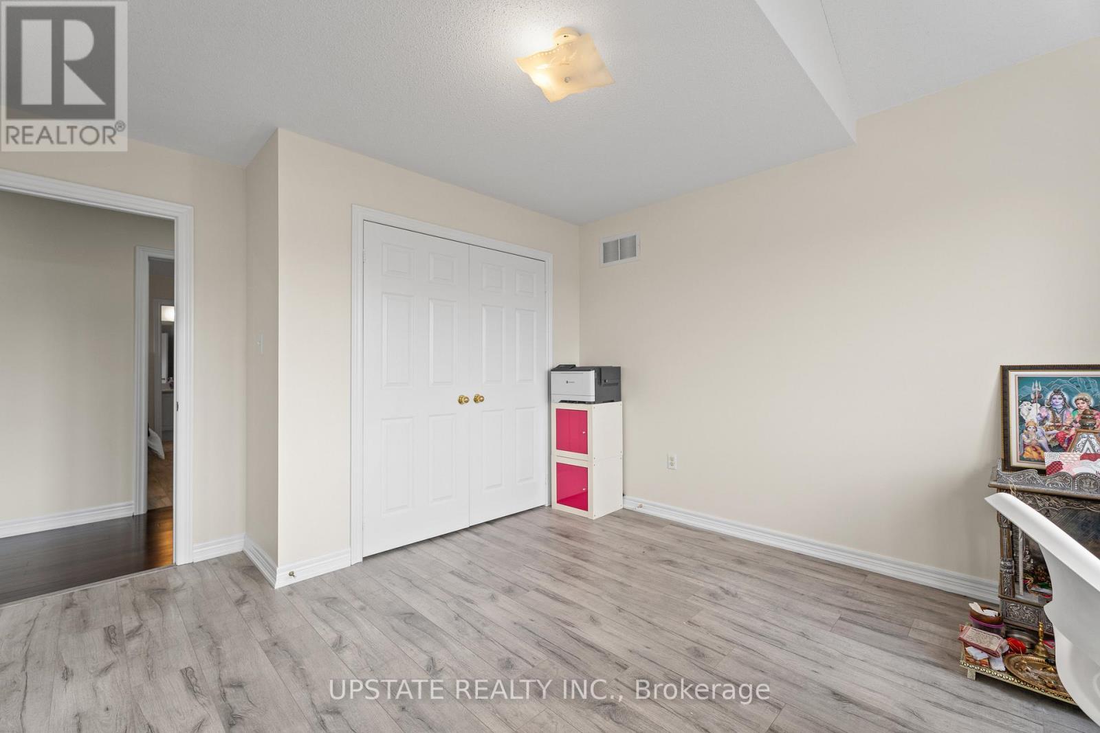 Photo 38 of 2 Severin Street, Brampton ON
