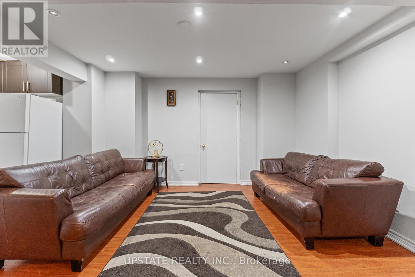 Photo 43 of 2 Severin Street, Brampton ON
