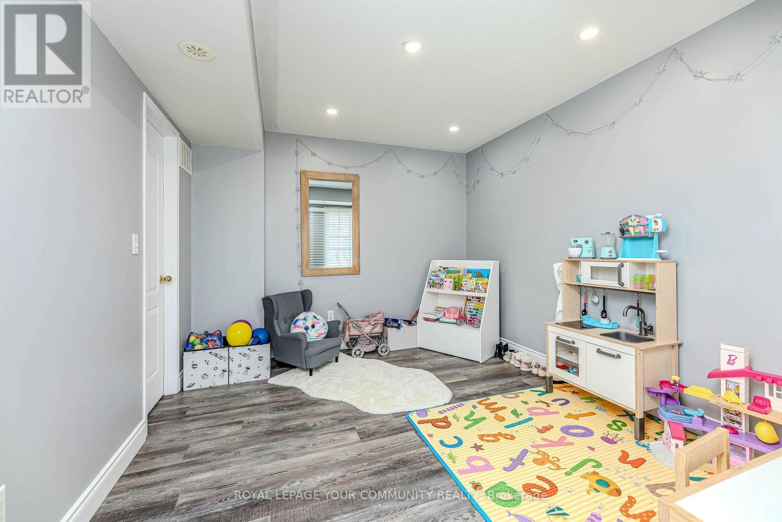 Photo 32 of 5 149 Isaac Devins Boulevard, Toronto ON