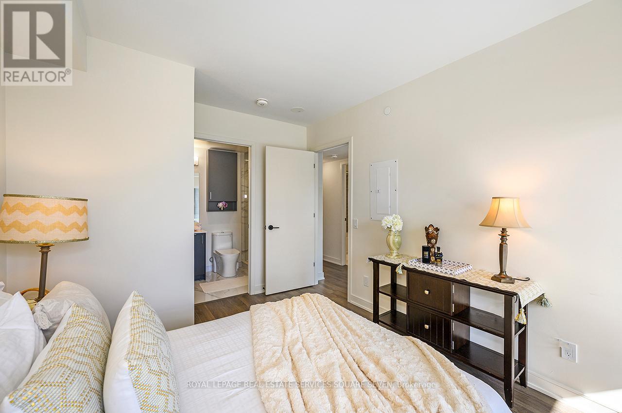 Photo 33 of Th 105 8010 Derry Road W, Milton ON
