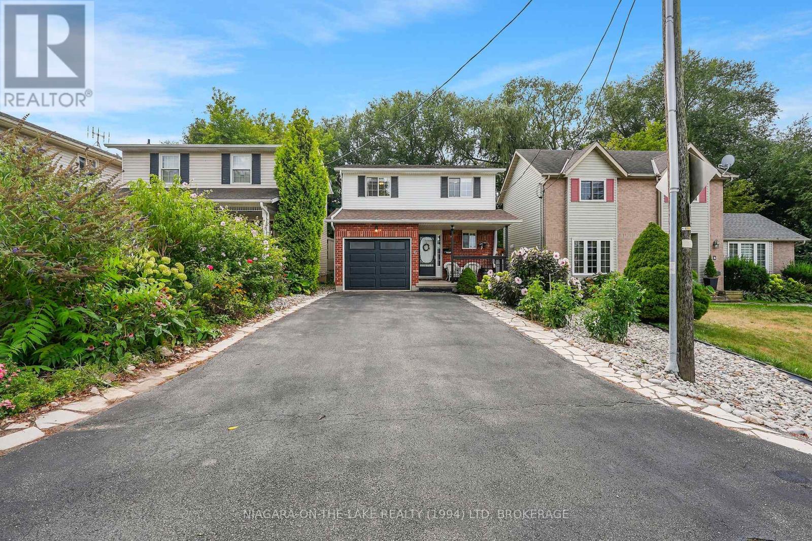 Photo 3 of 6 Lakeside Drive, St Catharines ON