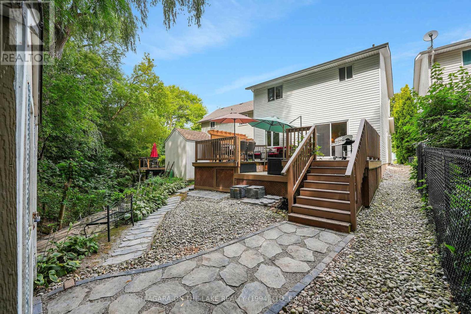 Photo 32 of 6 Lakeside Drive, St Catharines ON