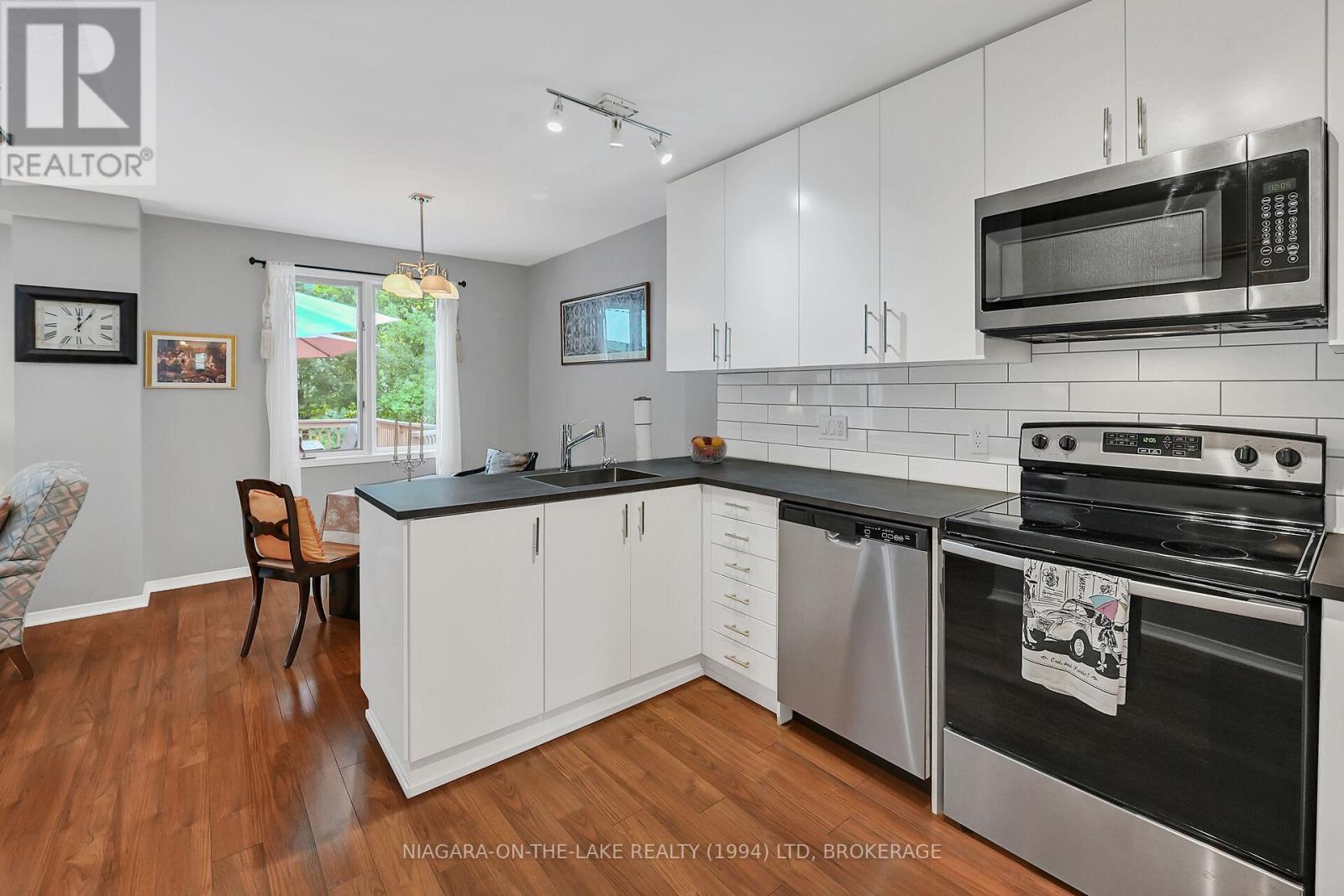 Photo 9 of 6 Lakeside Drive, St Catharines ON