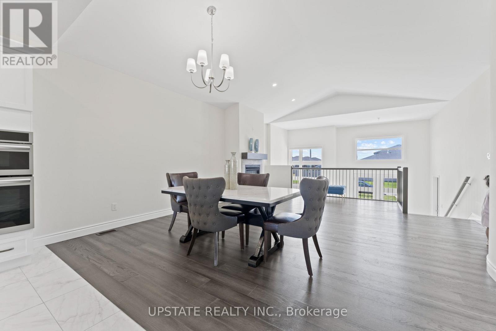 Photo 10 of 38 Noble Court, Amherstburg ON