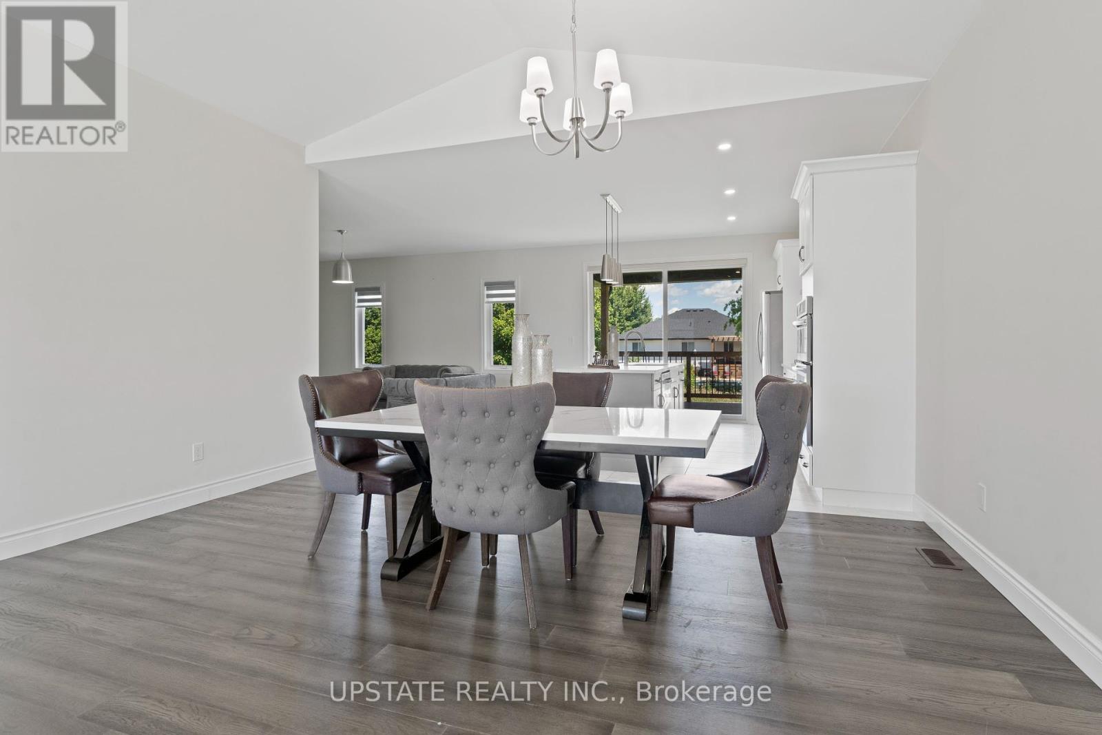 Photo 11 of 38 Noble Court, Amherstburg ON