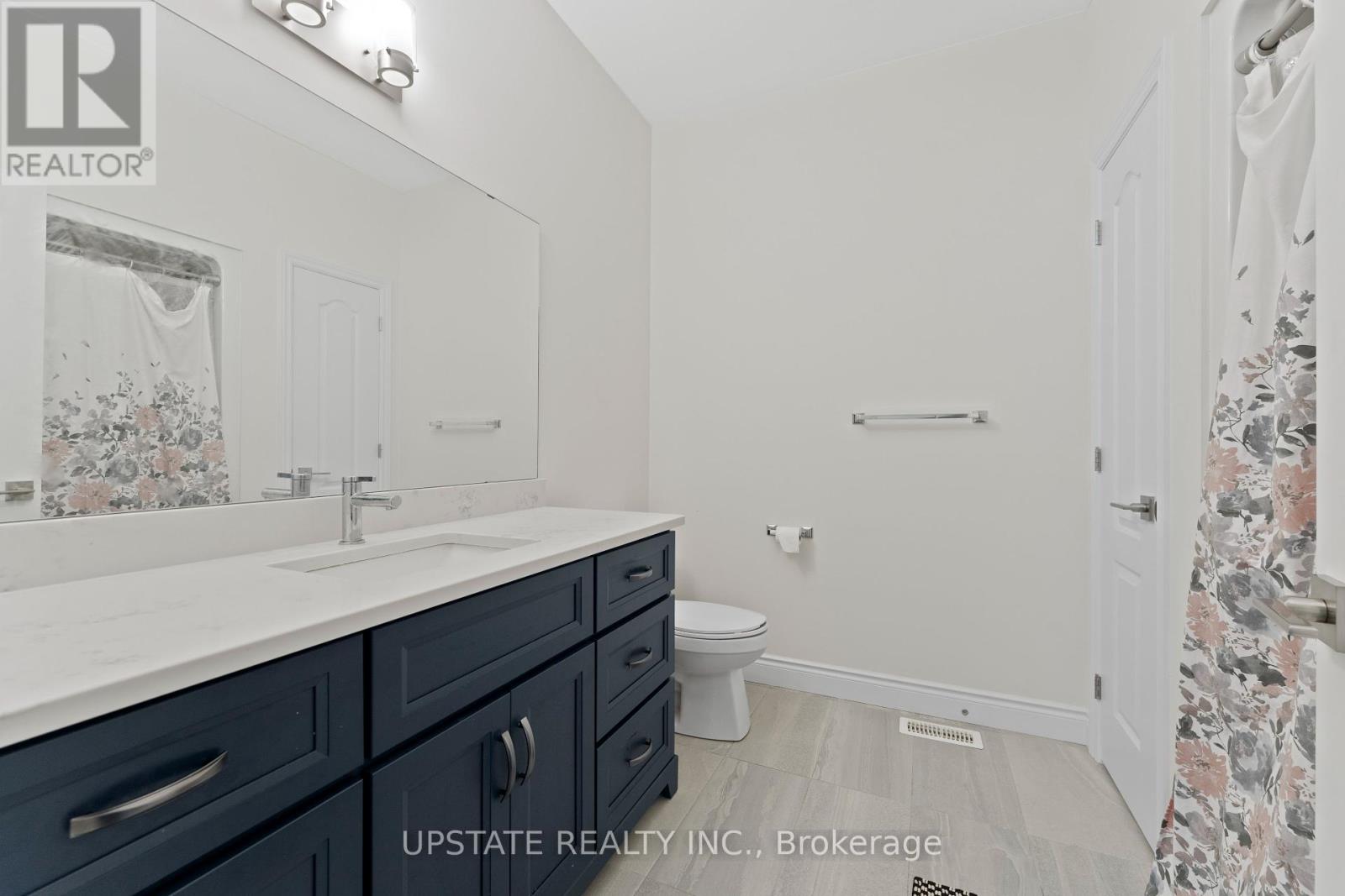 Photo 22 of 38 Noble Court, Amherstburg ON