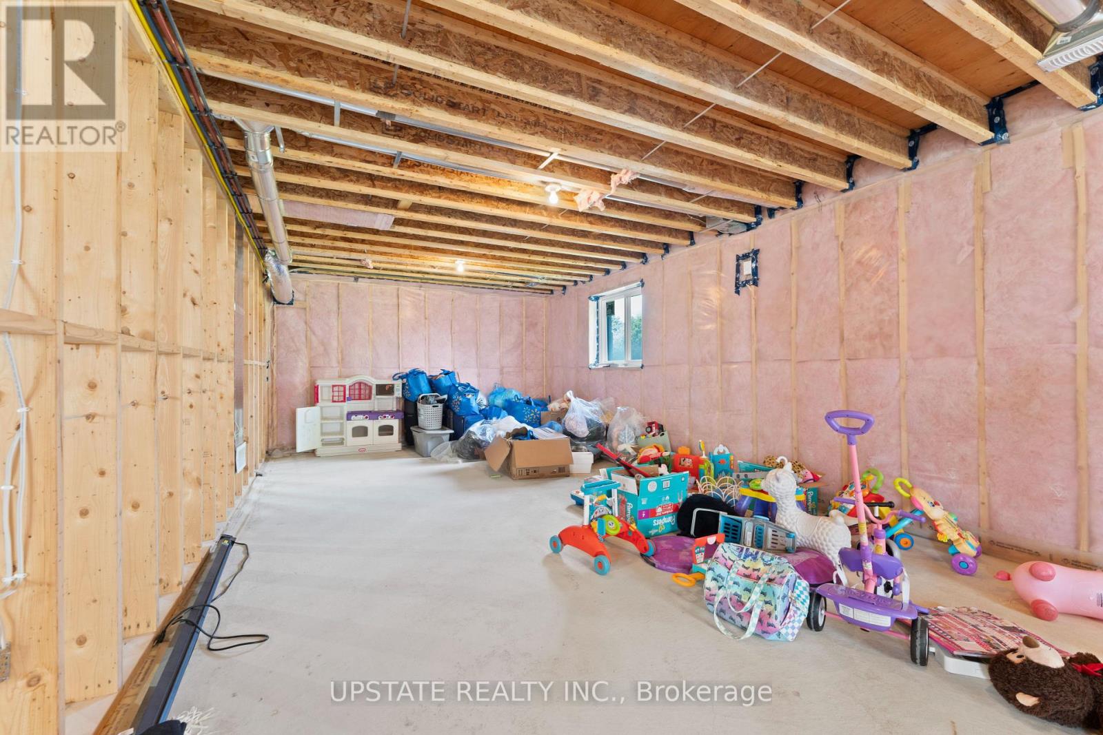 Photo 30 of 38 Noble Court, Amherstburg ON