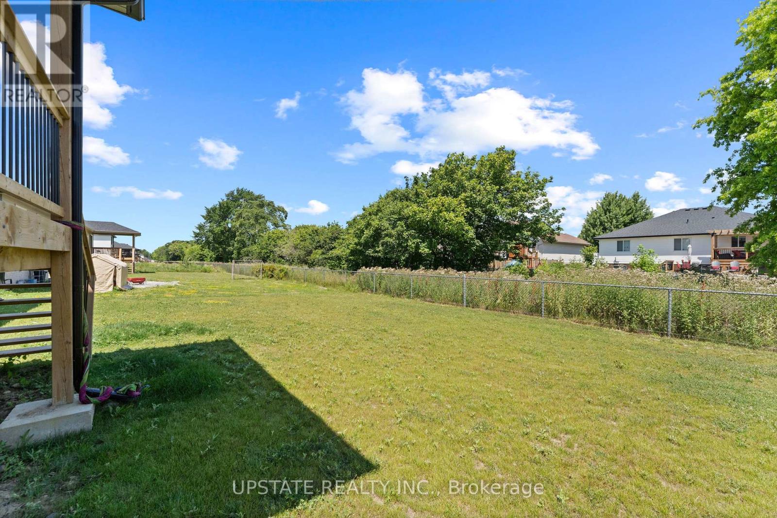 Photo 36 of 38 Noble Court, Amherstburg ON