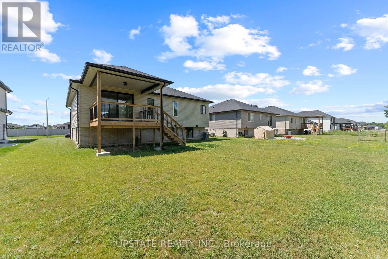 Photo 37 of 38 Noble Court, Amherstburg ON