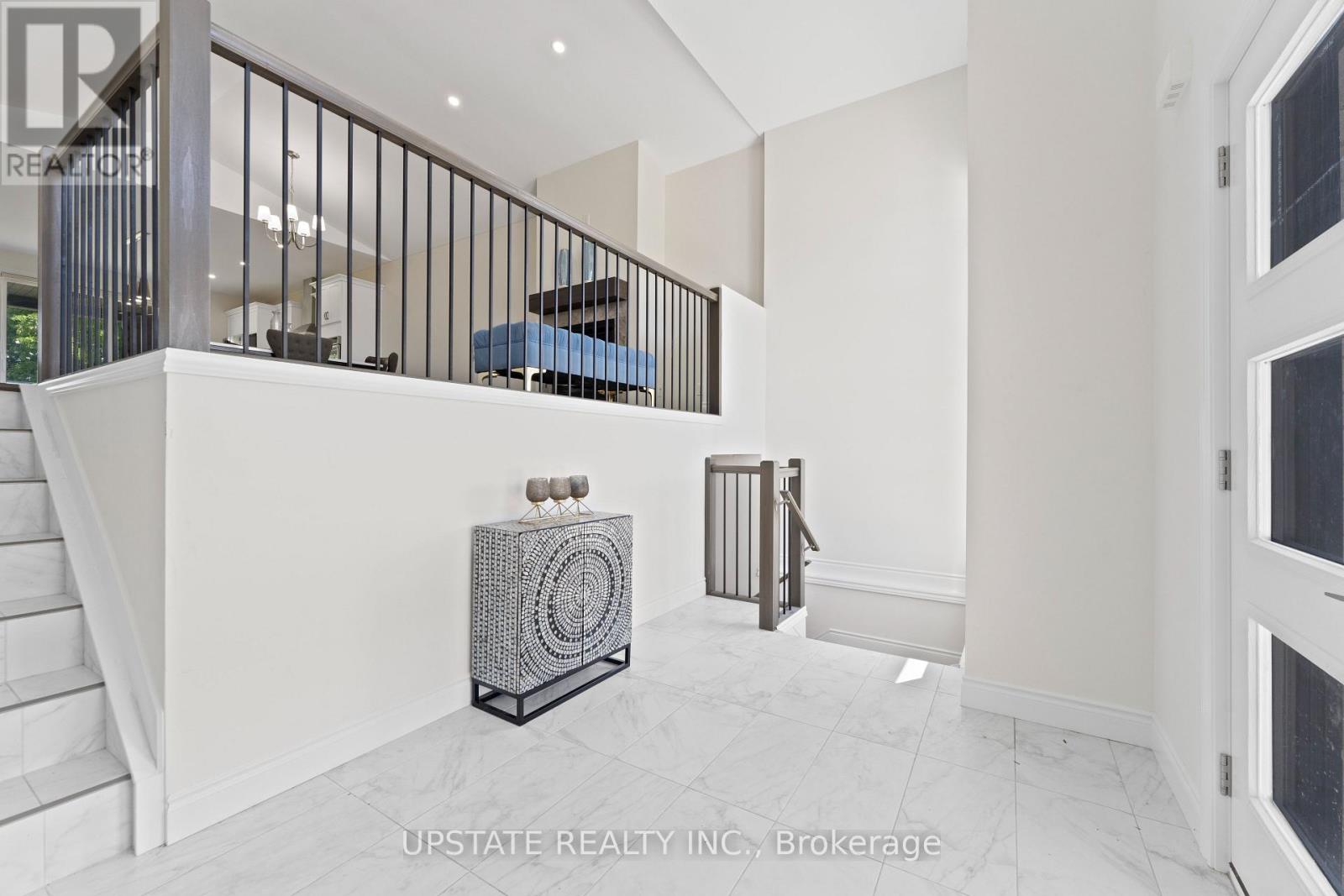 Photo 5 of 38 Noble Court, Amherstburg ON