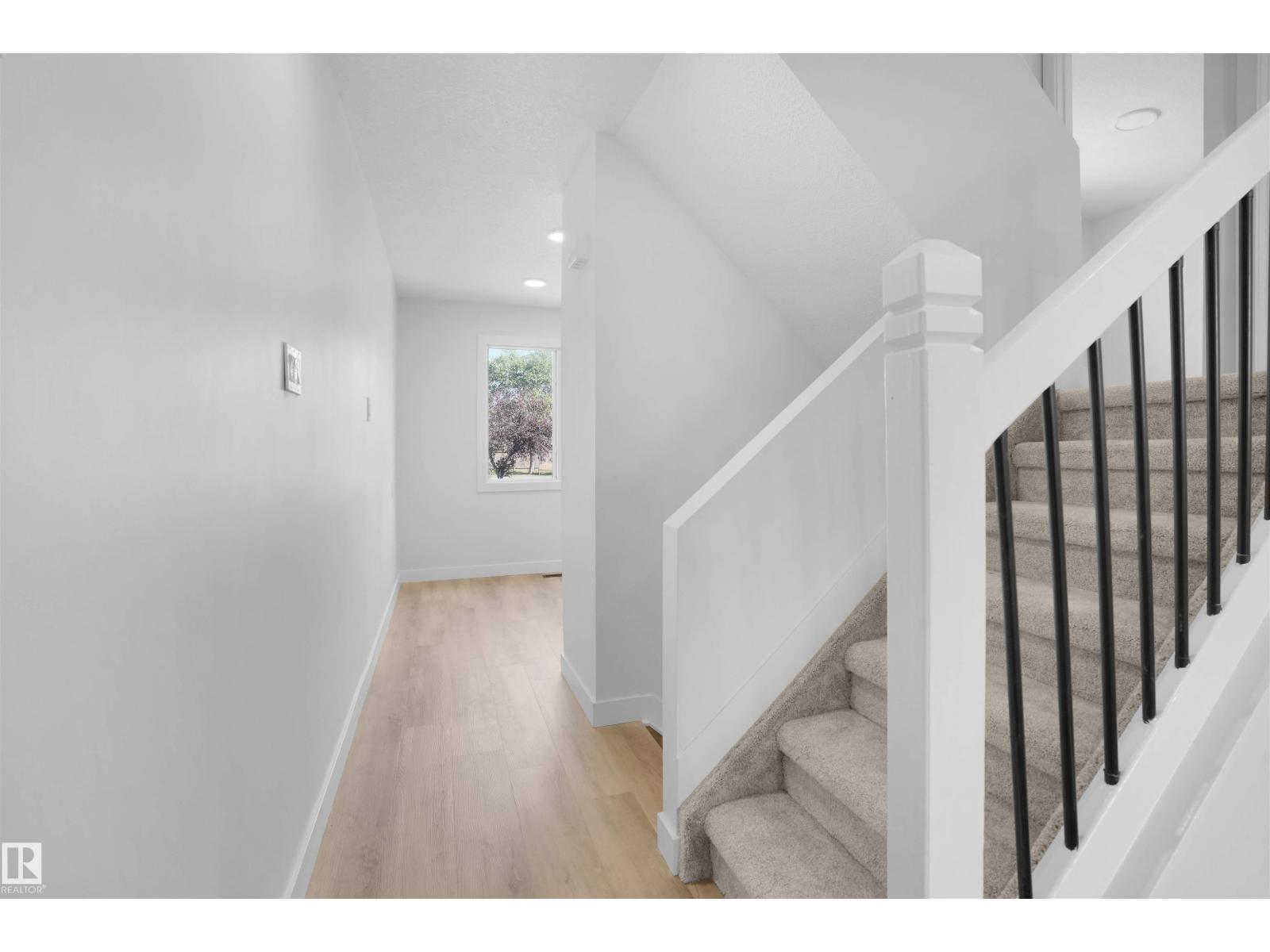 208 MORIN MAZE MZ NW - 5