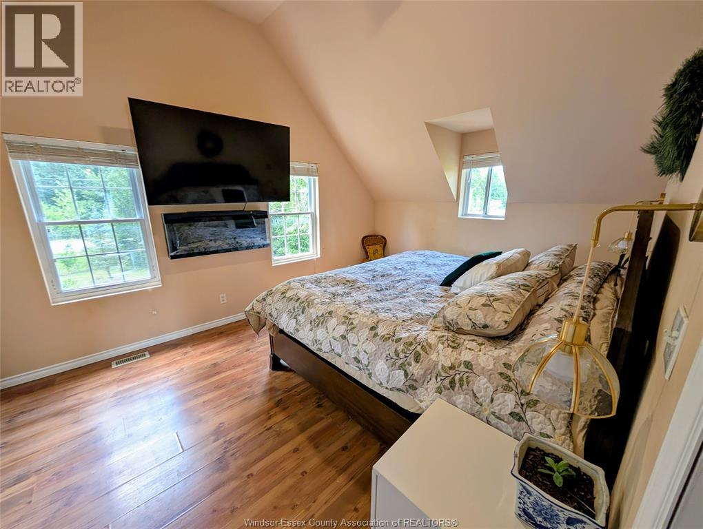 Photo 17 of 5910 5th Conession Road East, Harrow ON