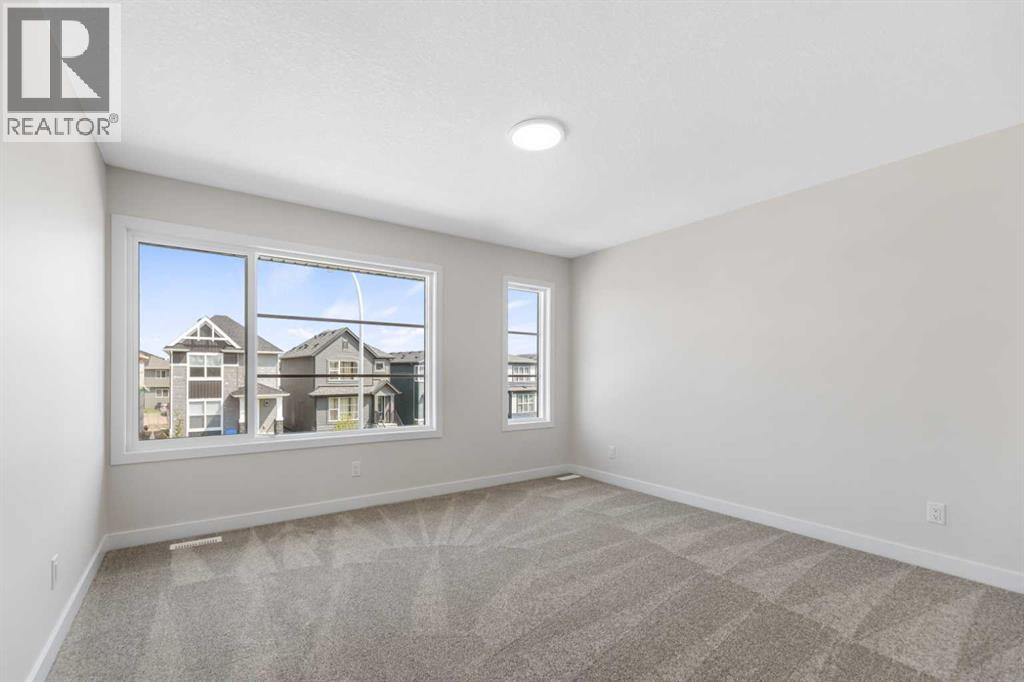 Photo 19 of 35 Corner Glen Common Ne, Calgary AB