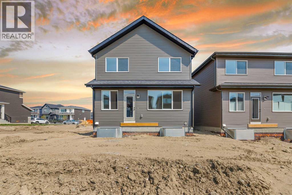 Photo 33 of 35 Corner Glen Common Ne, Calgary AB