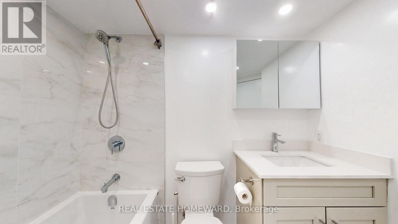 Photo 18 of 1806 15 Maitland Place, Toronto ON