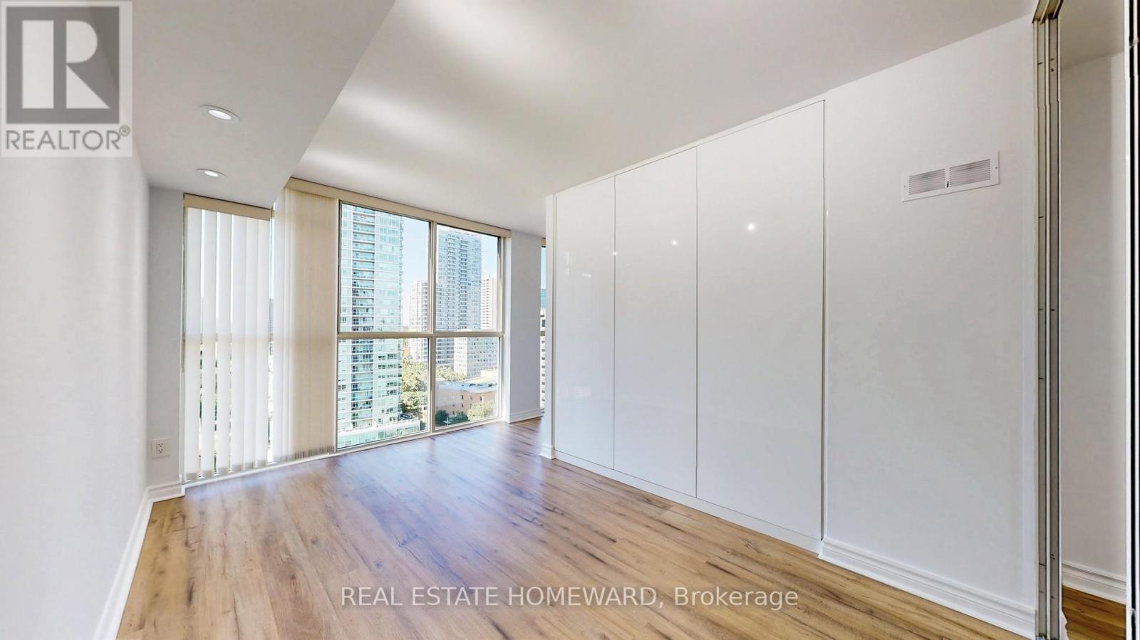 Photo 13 of 1806 15 Maitland Place, Toronto ON
