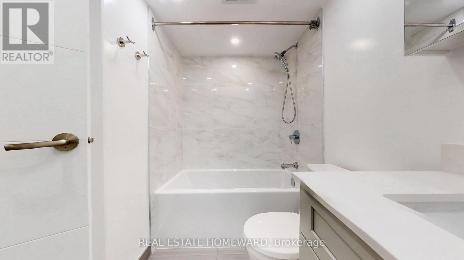 Photo 16 of 1806 15 Maitland Place, Toronto ON