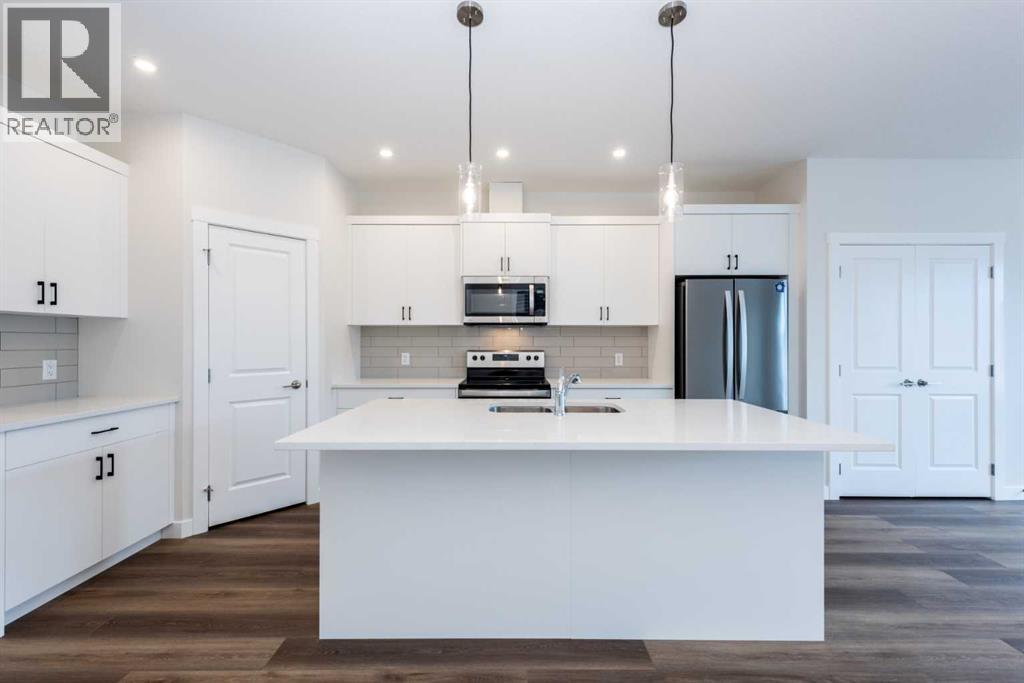 Photo 1 of 1139 Chinook Winds Circle Sw, Airdrie AB