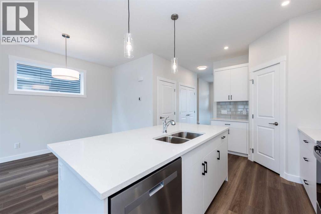 Photo 13 of 1139 Chinook Winds Circle Sw, Airdrie AB