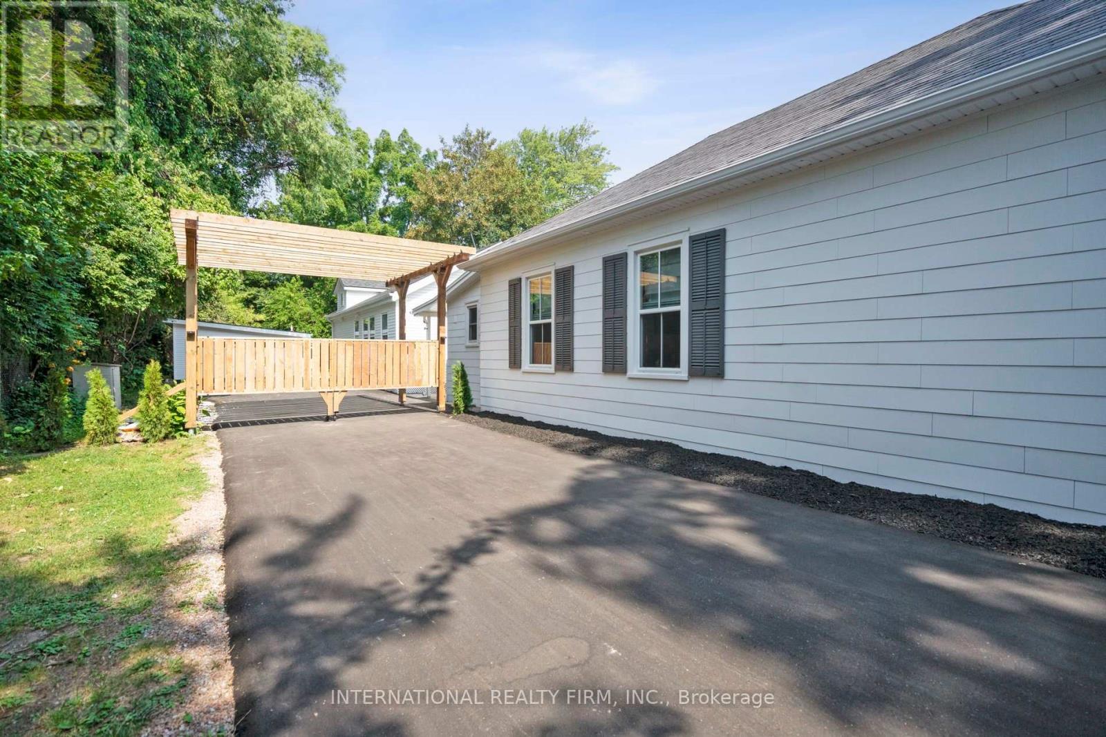 Photo 41 of 267 Davy Street, Niagaraonthelake ON