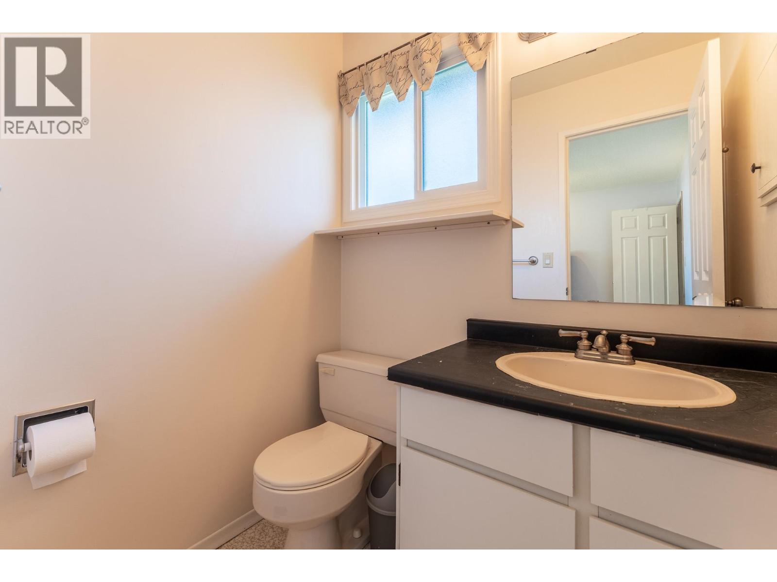 Photo 13 of 2886 Langley Crescent, Prince George BC