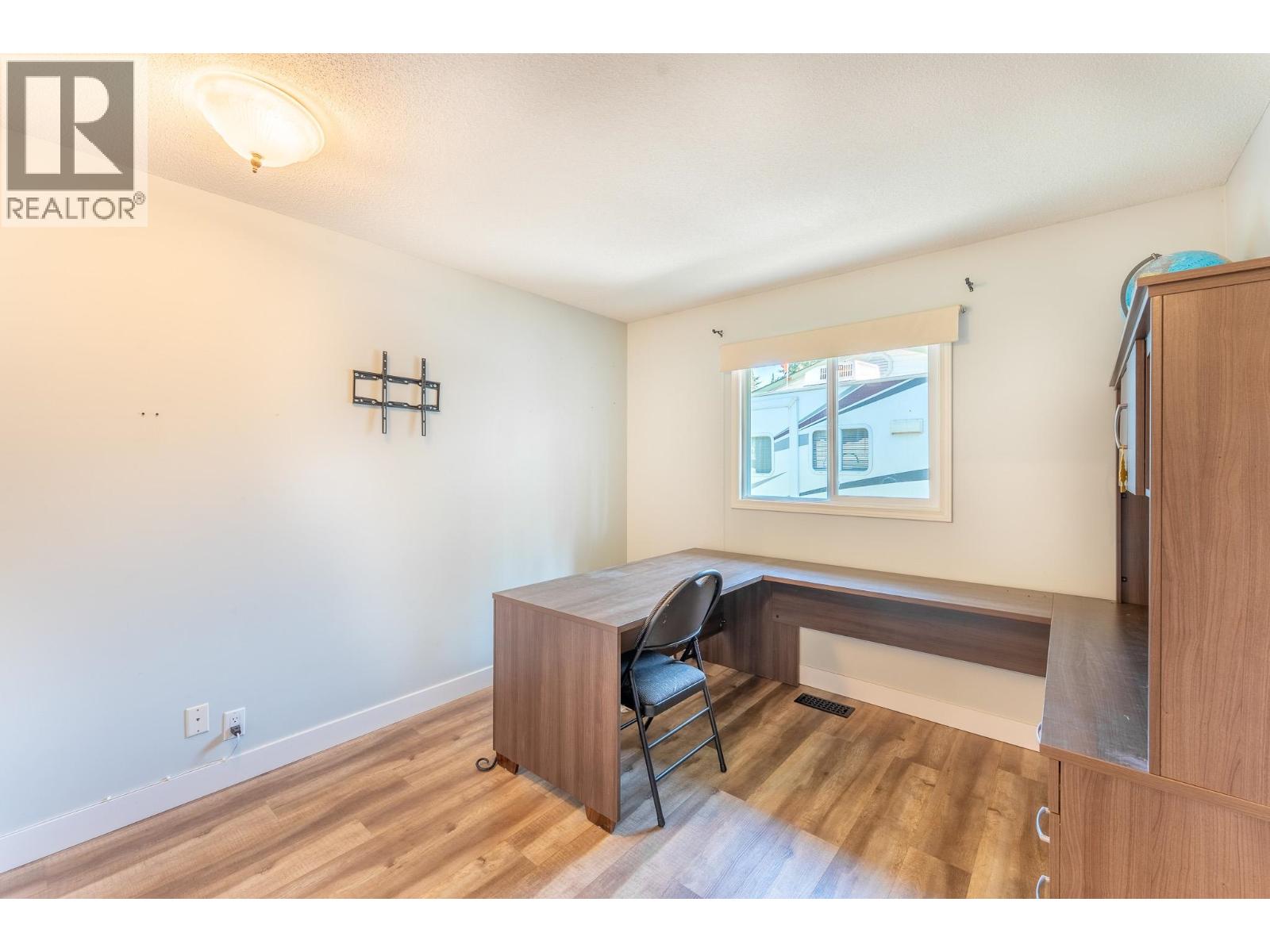 Photo 14 of 2886 Langley Crescent, Prince George BC