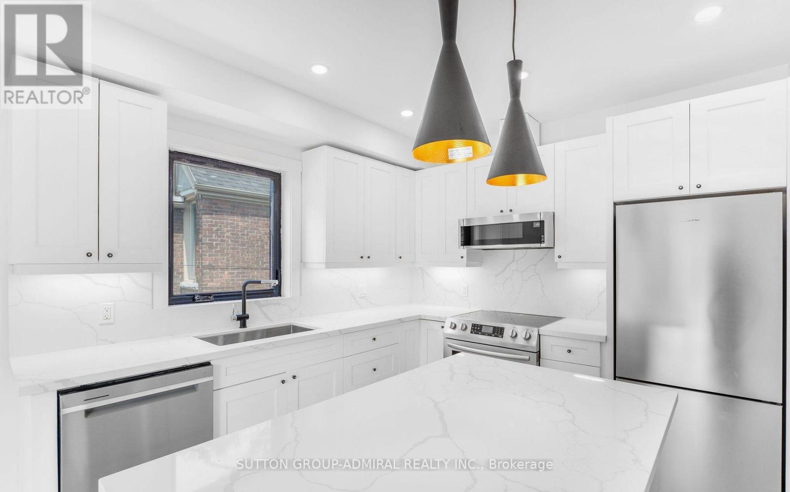 Photo 6 of 2nd Floor 366 Margueretta Street, Toronto ON