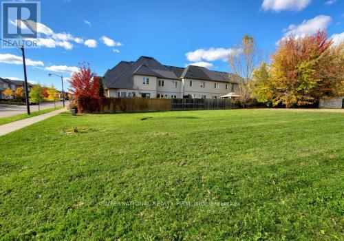 Photo 4 of 96 Gowland Drive, Hamilton ON