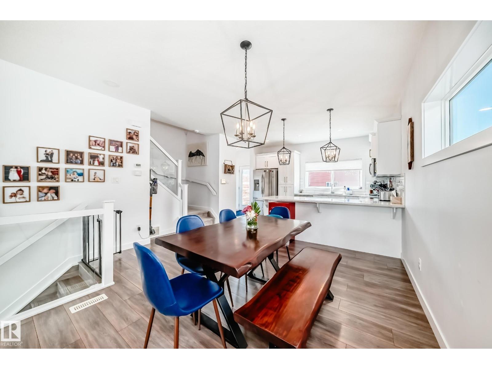 Photo 8 of 17728 58 St Nw, Edmonton AB