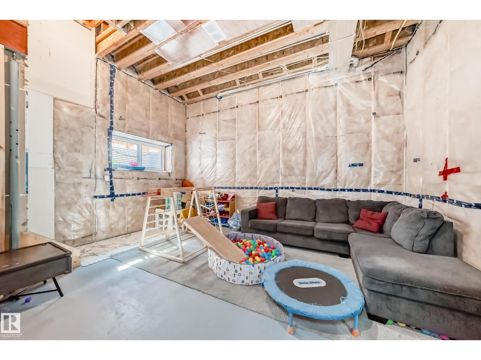 Photo 28 of 17728 58 St Nw, Edmonton AB