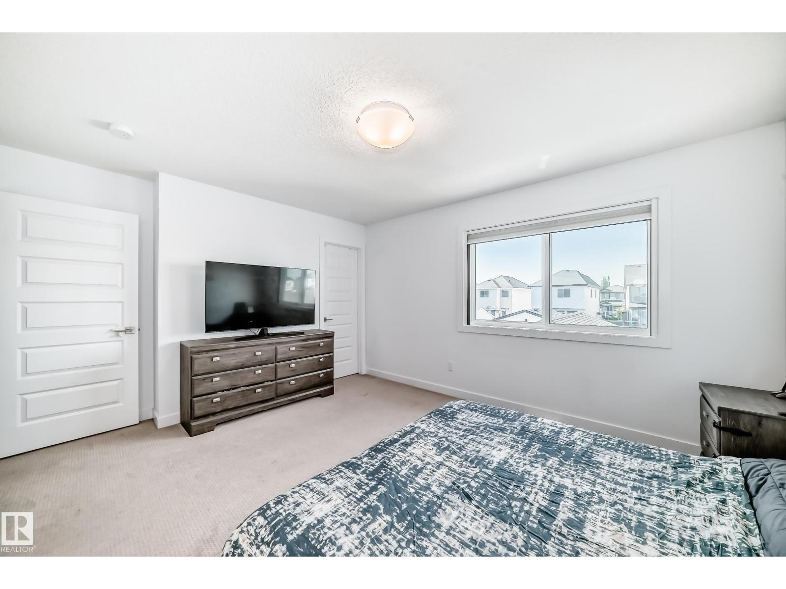 Photo 18 of 17728 58 St Nw, Edmonton AB