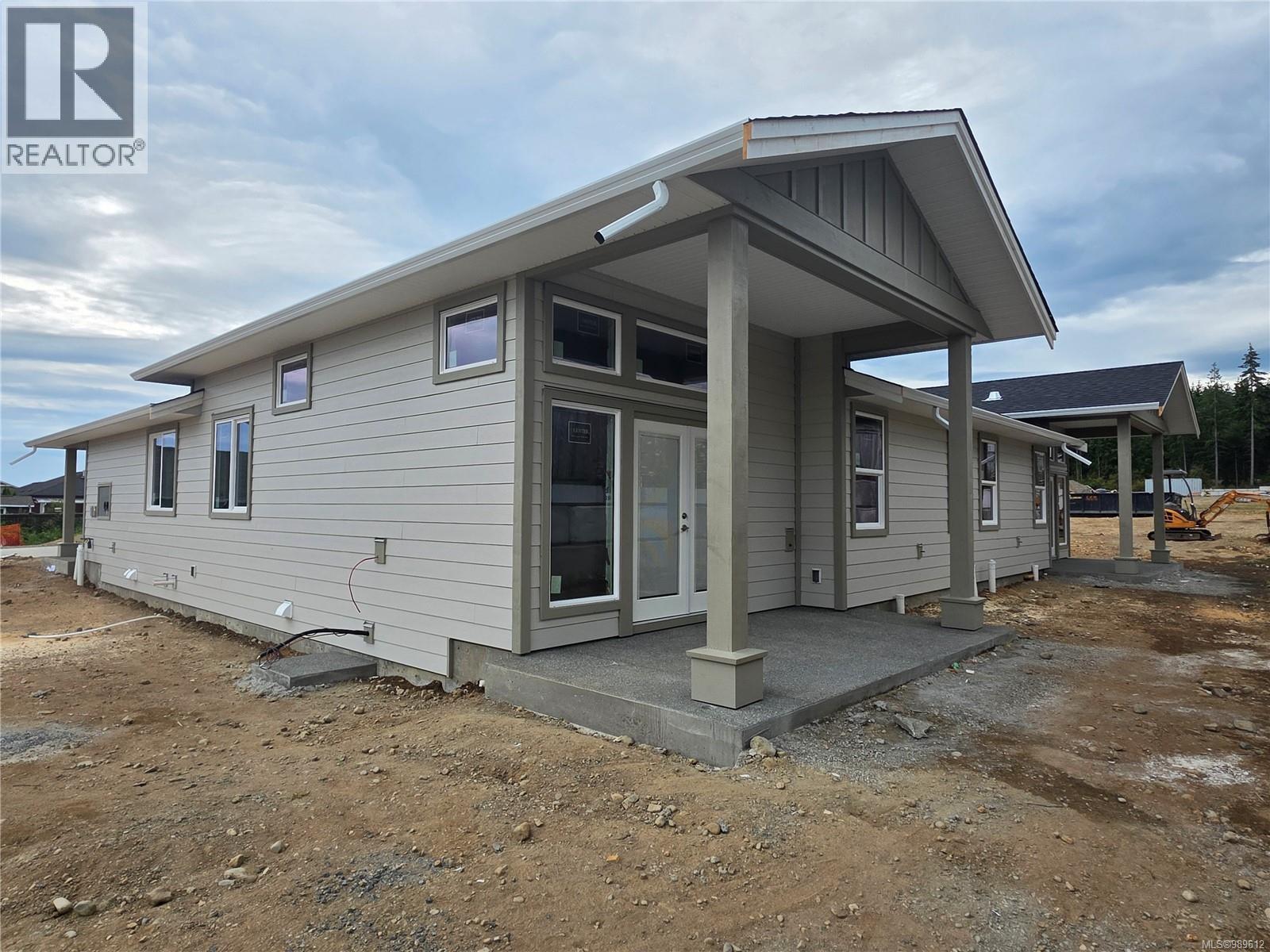 Photo 3 of 3 343 Arizona Dr, Campbell River BC