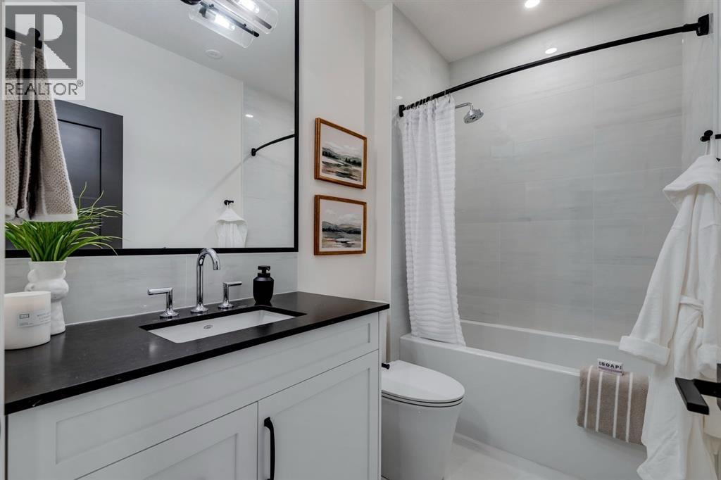 Photo 38 of 15 Normandy Lane Sw, Calgary AB