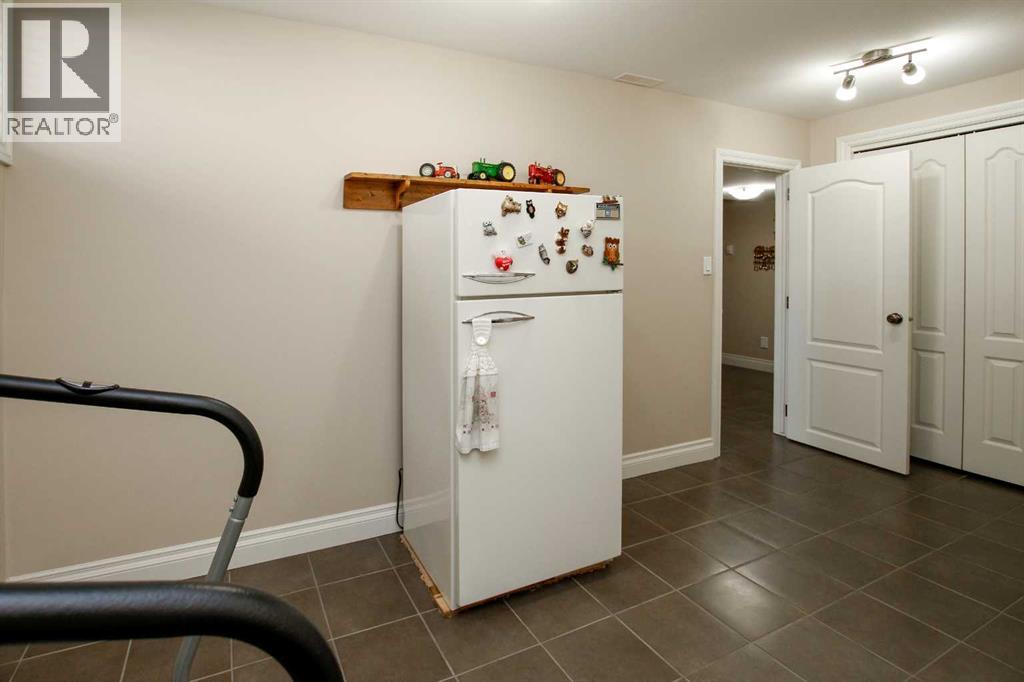 Photo 37 of 49 173 Austin Drive, Red Deer AB