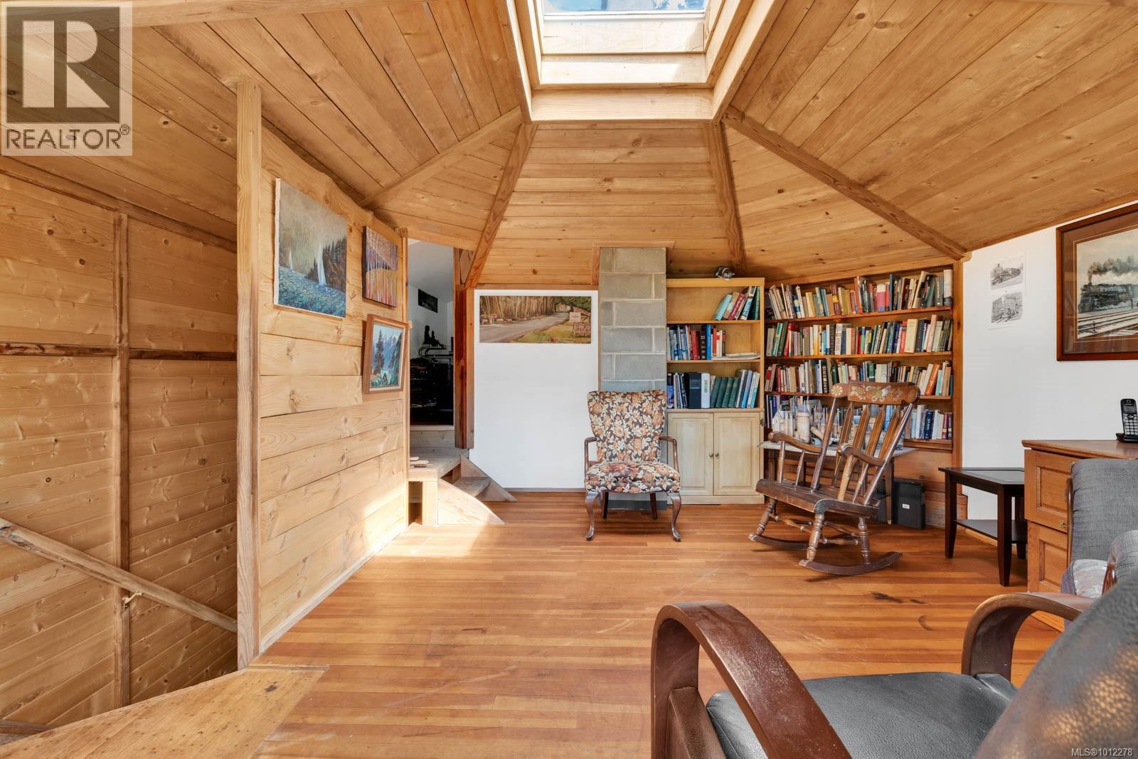 2 Welch Rd, Lasqueti Island