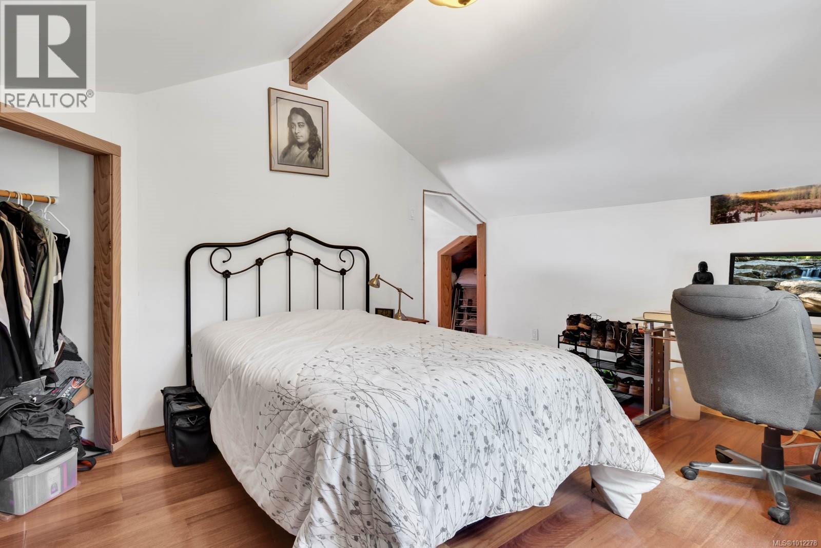 2 Welch Rd, Lasqueti Island