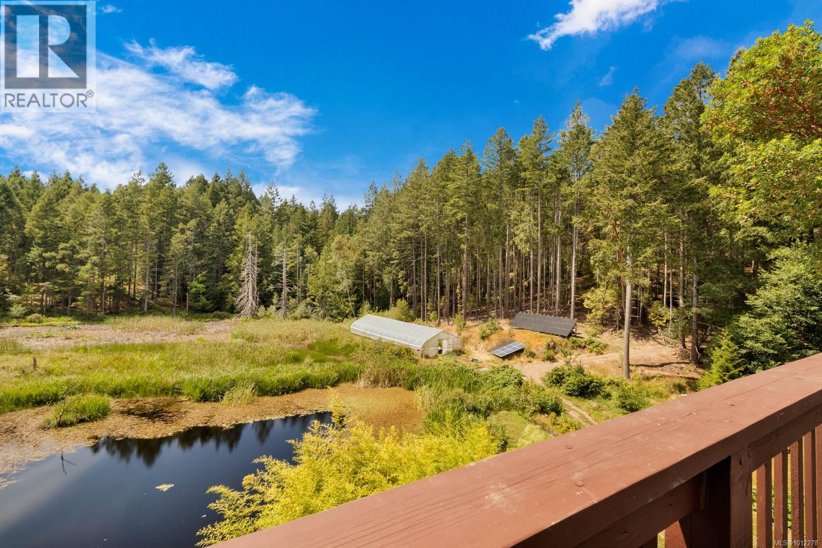 2 Welch Rd, Lasqueti Island