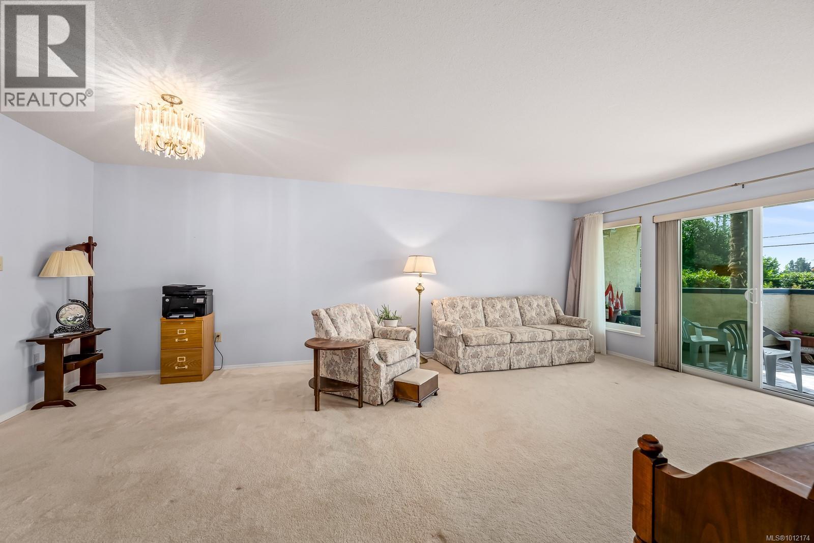 103 1902 Comox Ave, Comox