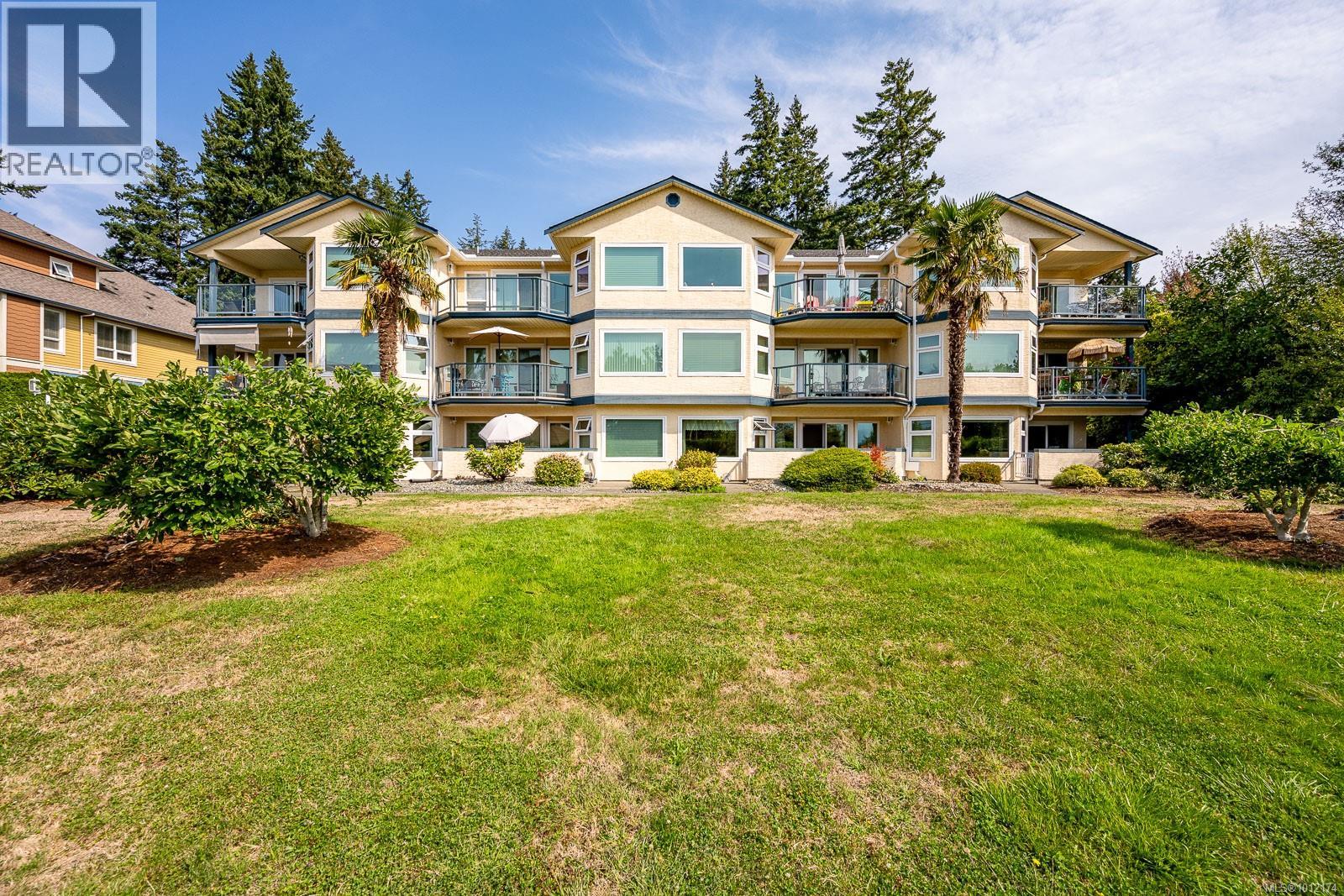 103 1902 Comox Ave, Comox